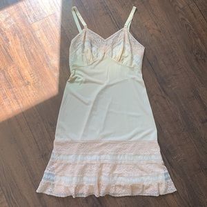 Vintage Aristocraft by superior slip